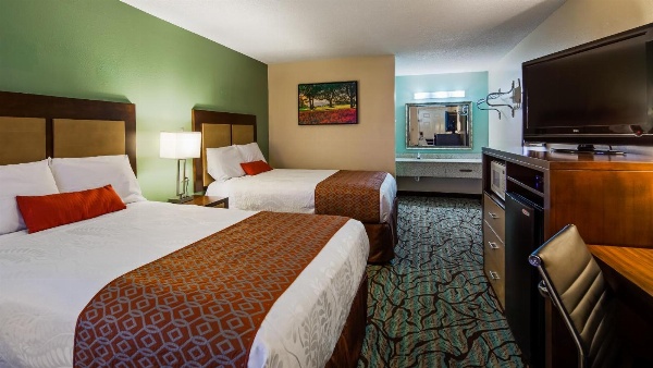 Key West Inn - Fairhope image 2